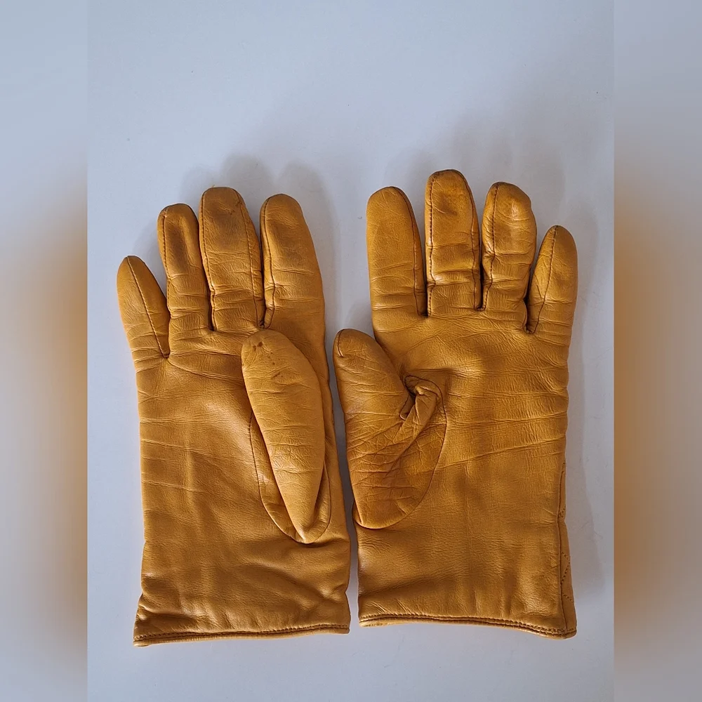 Coach Quilted Yellow Leather Gloves - Picture 4 of 6